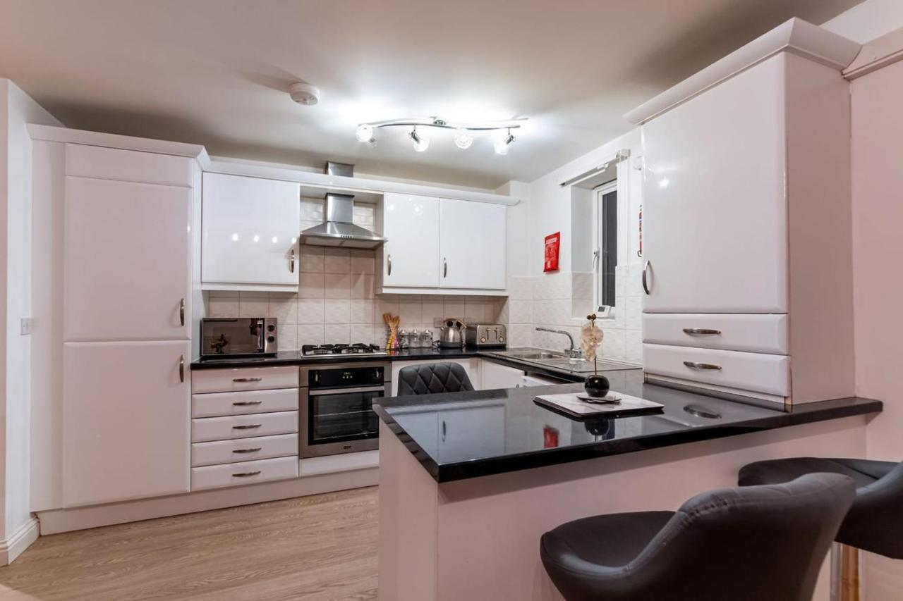 80 Clayburn By Incredible Stay Peterborough Exteriör bild